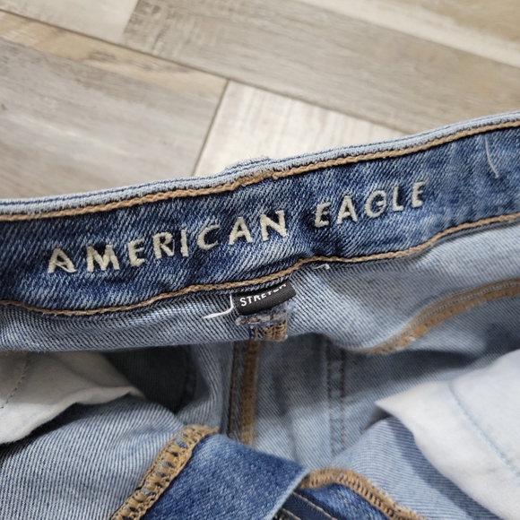 6 American Eagle Mom Straight Jean - Picture 6 of 9